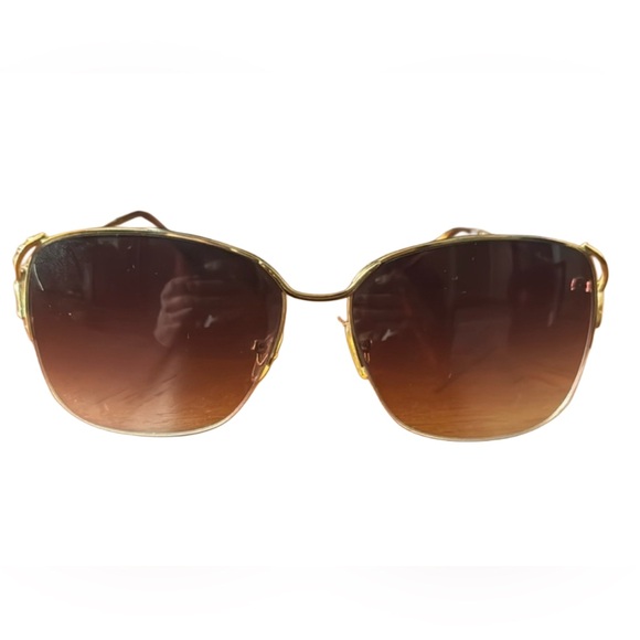 Sunglasses 2 pair - Picture 1 of 4